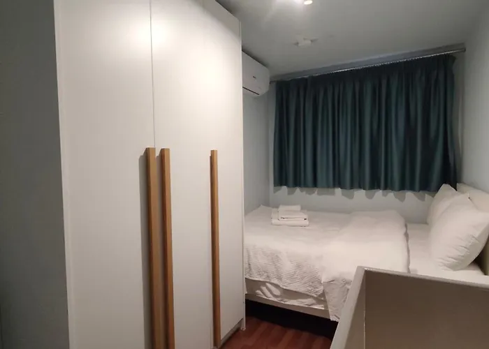 Modern 5Bd In The Heart Of Athens